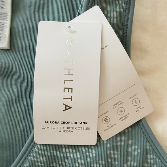 Athleta Blue Cheetah Print Aurora Seamless Crop Rib Tank - Picture 13 of 16